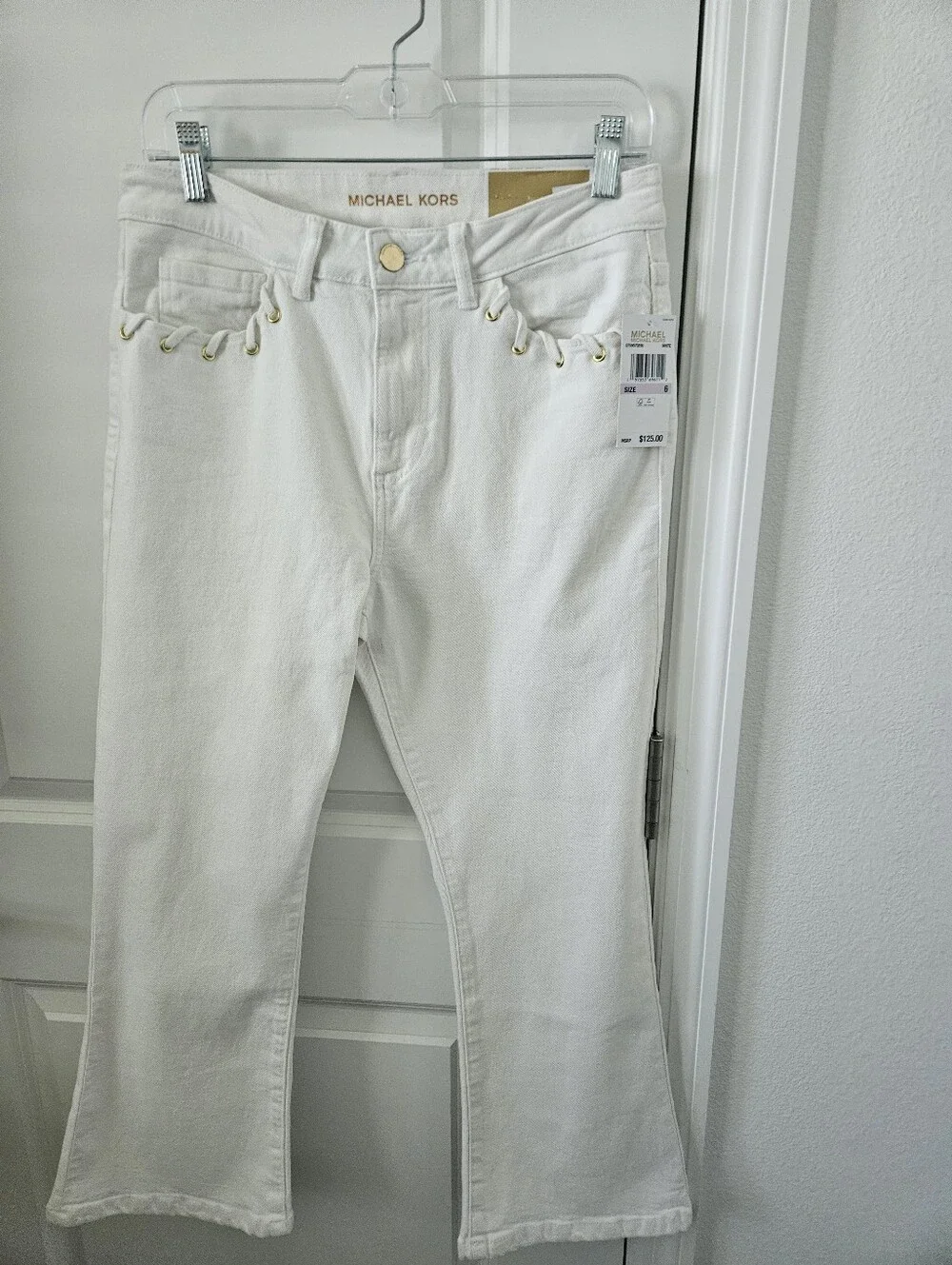 NWT $125 Michael Kors White Selma Flared Jeams Size 6 , 25